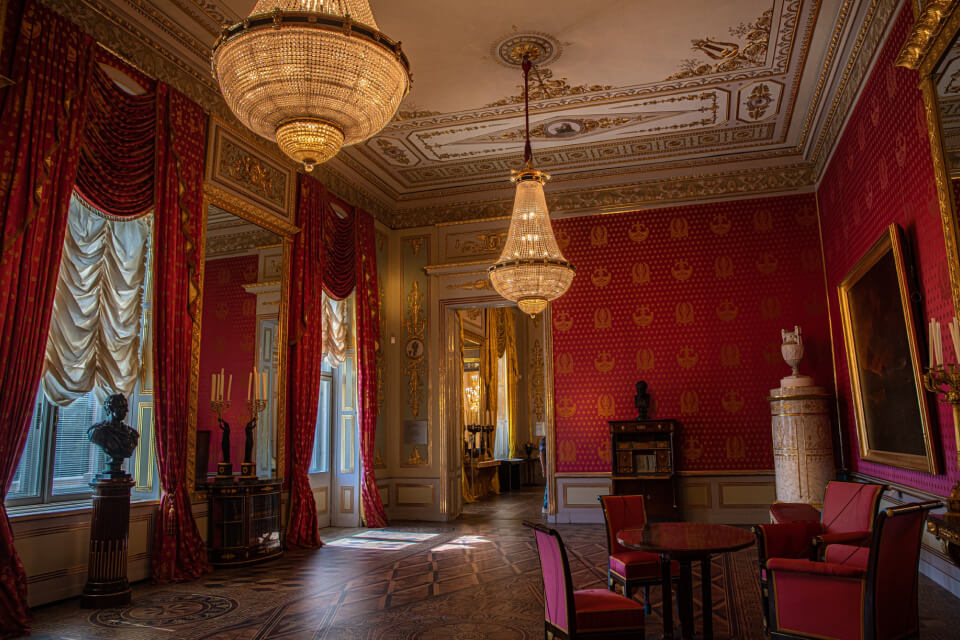 Heritage Hotel Rooms And Suites Interior Img 2